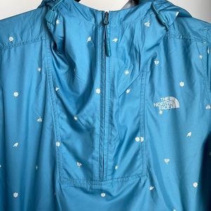 North Face packable hooded pullover women M bird print blue